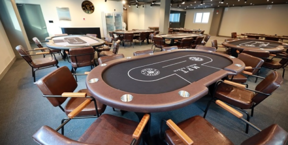 몬스터 홀덤(MONSTER HOLDEM)