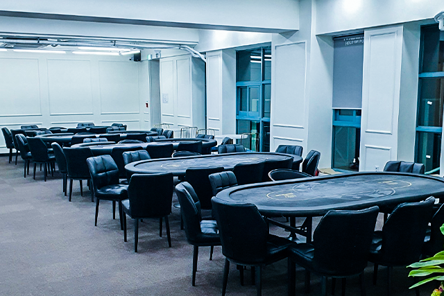 홀릭 수원 경기장