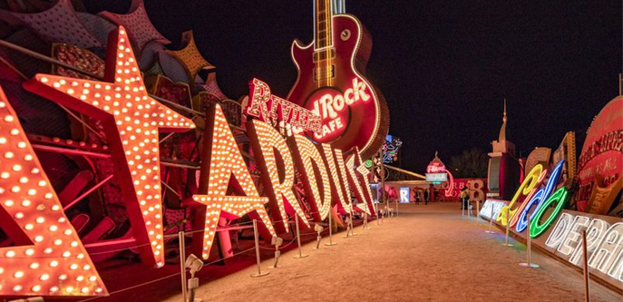 라스베가스 네온 박물관, 미라지 카지노 유산 및 2027년까지 3배 확장 예정​