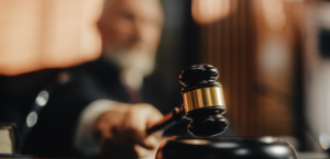 애플과 구글, 소셜 카지노 관련 소송 직면