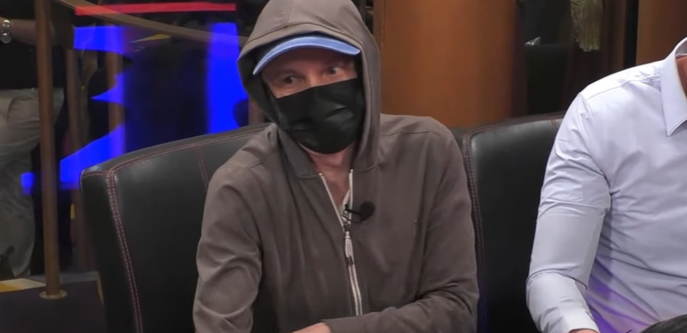 대법원 변호사, 신고되지 않은 포커 수익으로 기소