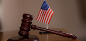 톰 골드스타인의 포커 코치, 고액 세금 재판에서 증인석에 서다