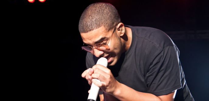 블룸버그, 드레이크가 스테이크에서 일반 도박사보다 더 자주 승리한다고 주장